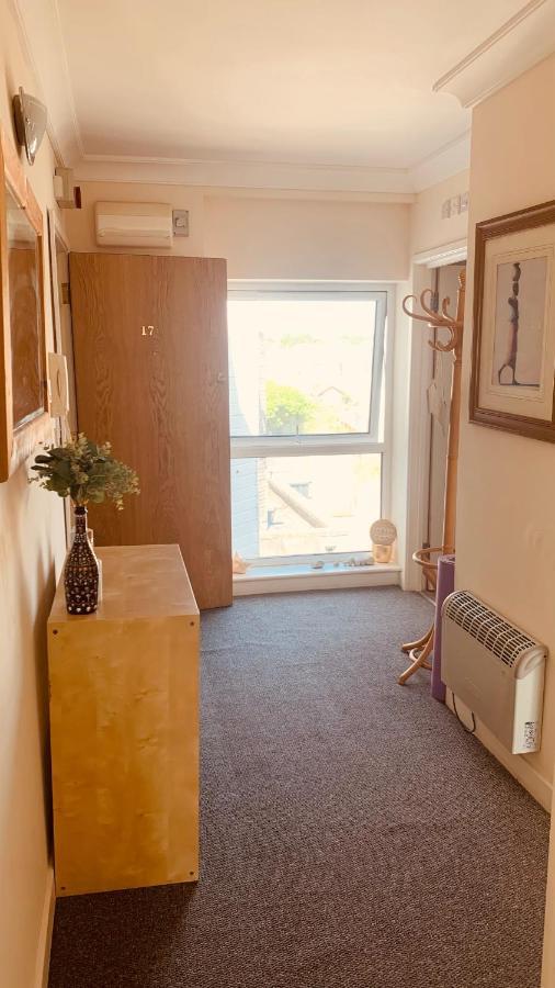 Sea Breeze Apartments Porthcawl Exterior foto